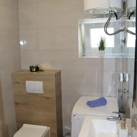 דירה Cetina *
